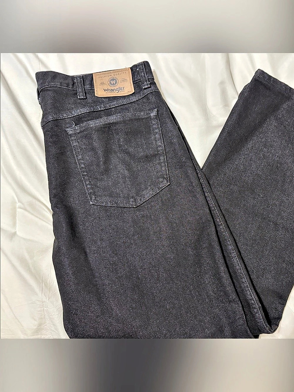 Wrangler Men Black Straight Leg Jeans
